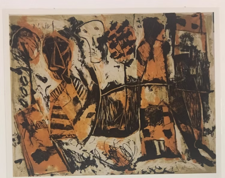 PERSONAJES EN FONDO NARANJA